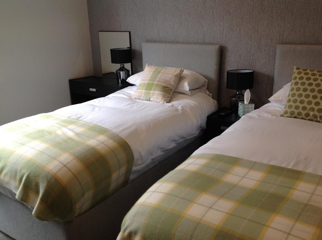אוקהאם Rooms @ Number Six מראה חיצוני תמונה